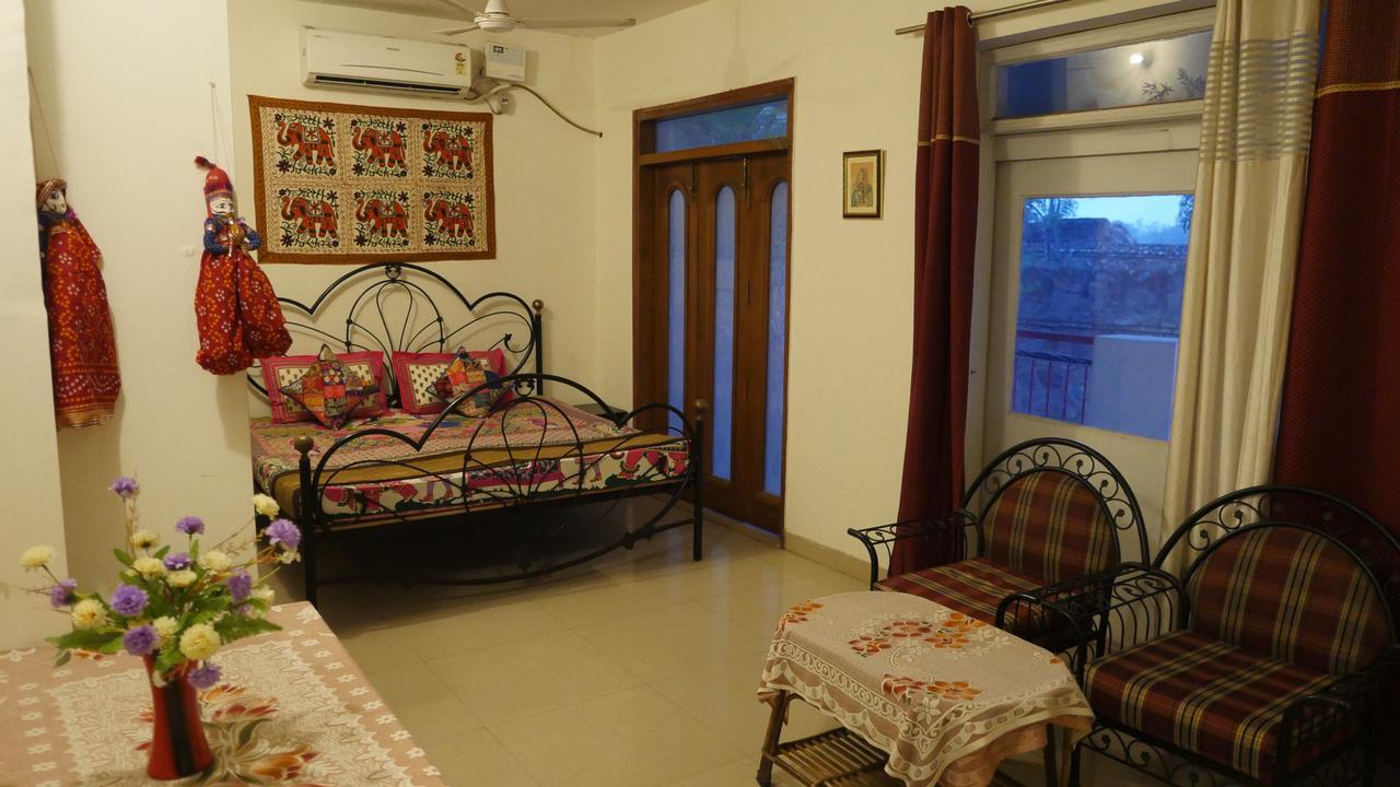 Bed and Breakfast Jaypore House à New Delhi Extérieur photo